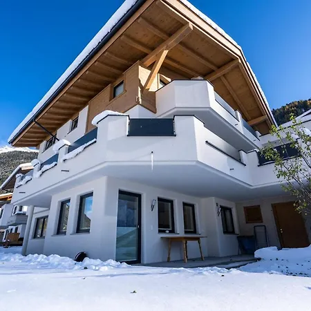 Alpenherz Apartamento *