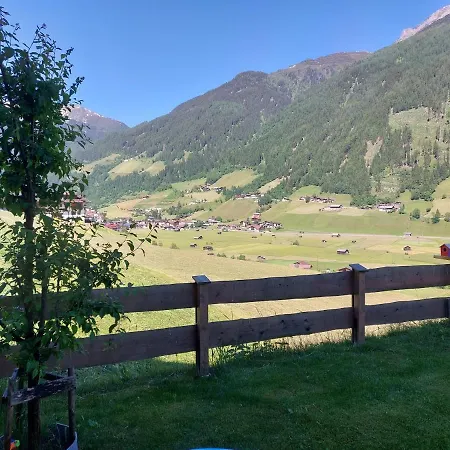 Alpenherz Lägenhet Neustift im Stubaital
